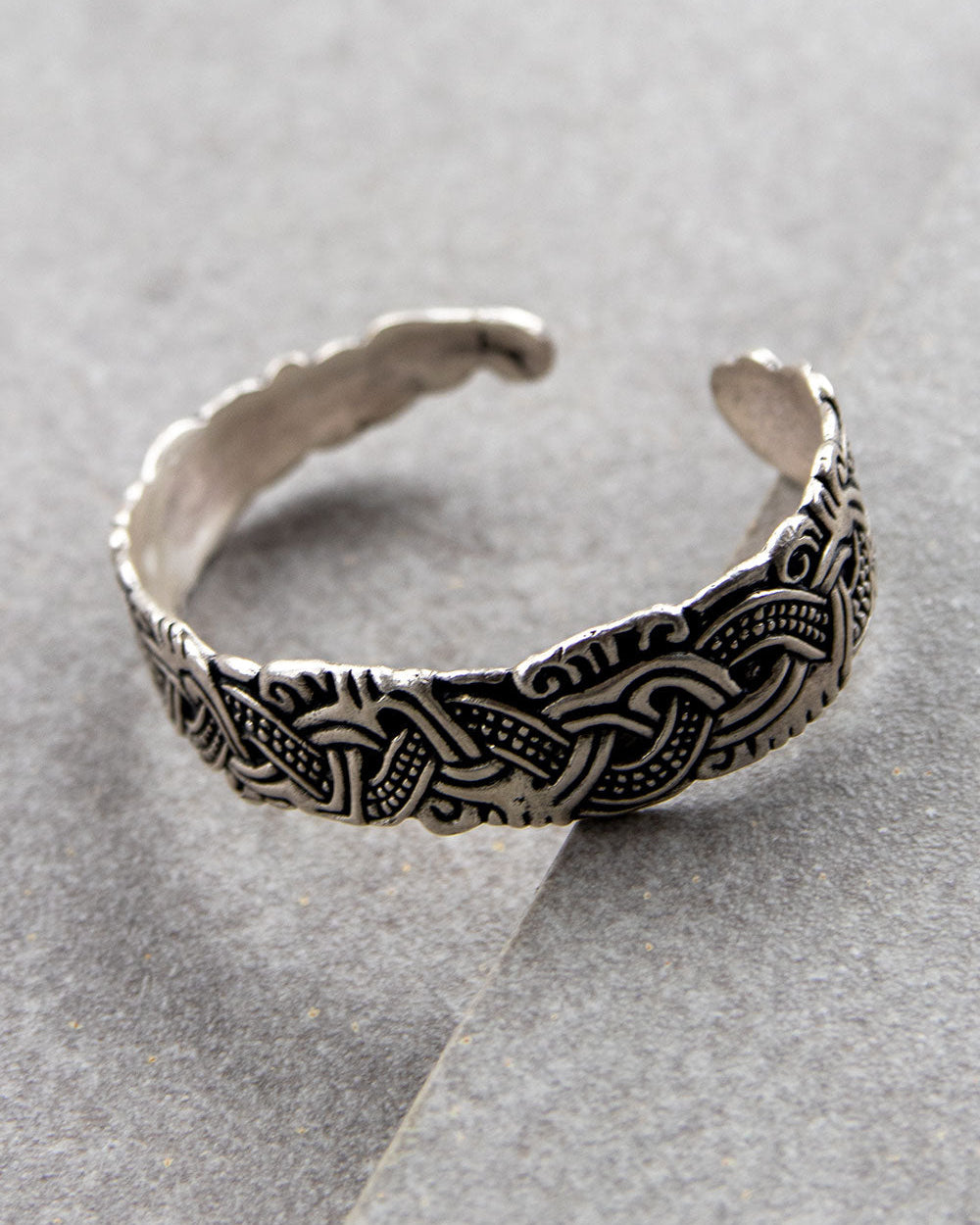 Ejyar armring
