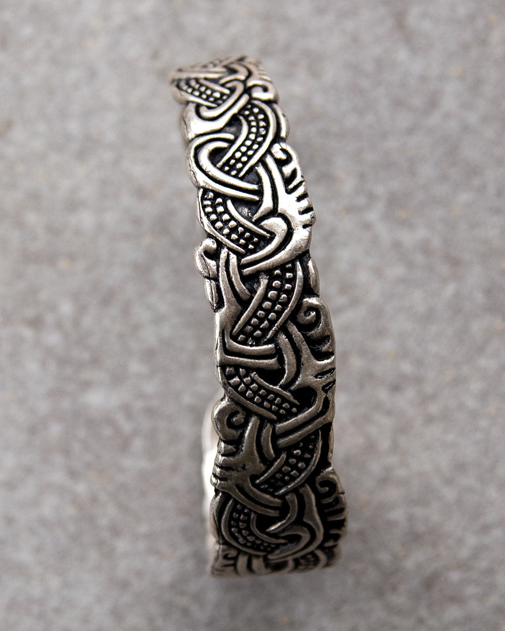Ejyar armring