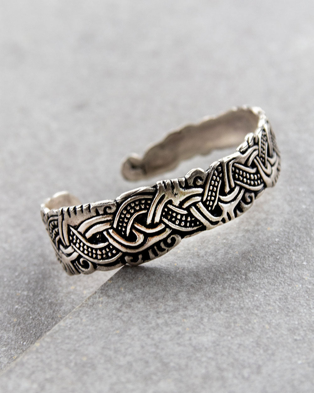Ejyar armring