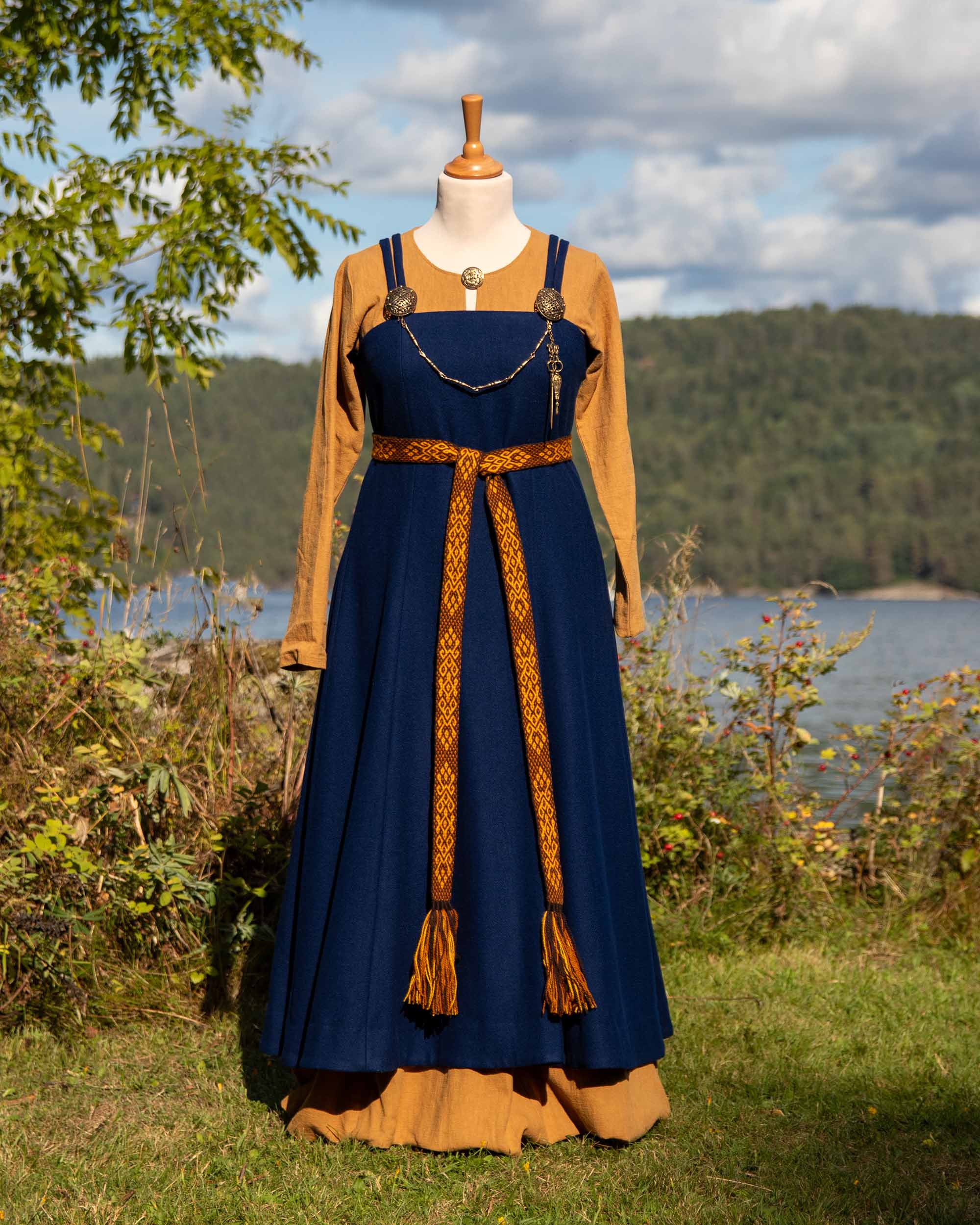 Komplett viking festdrakt