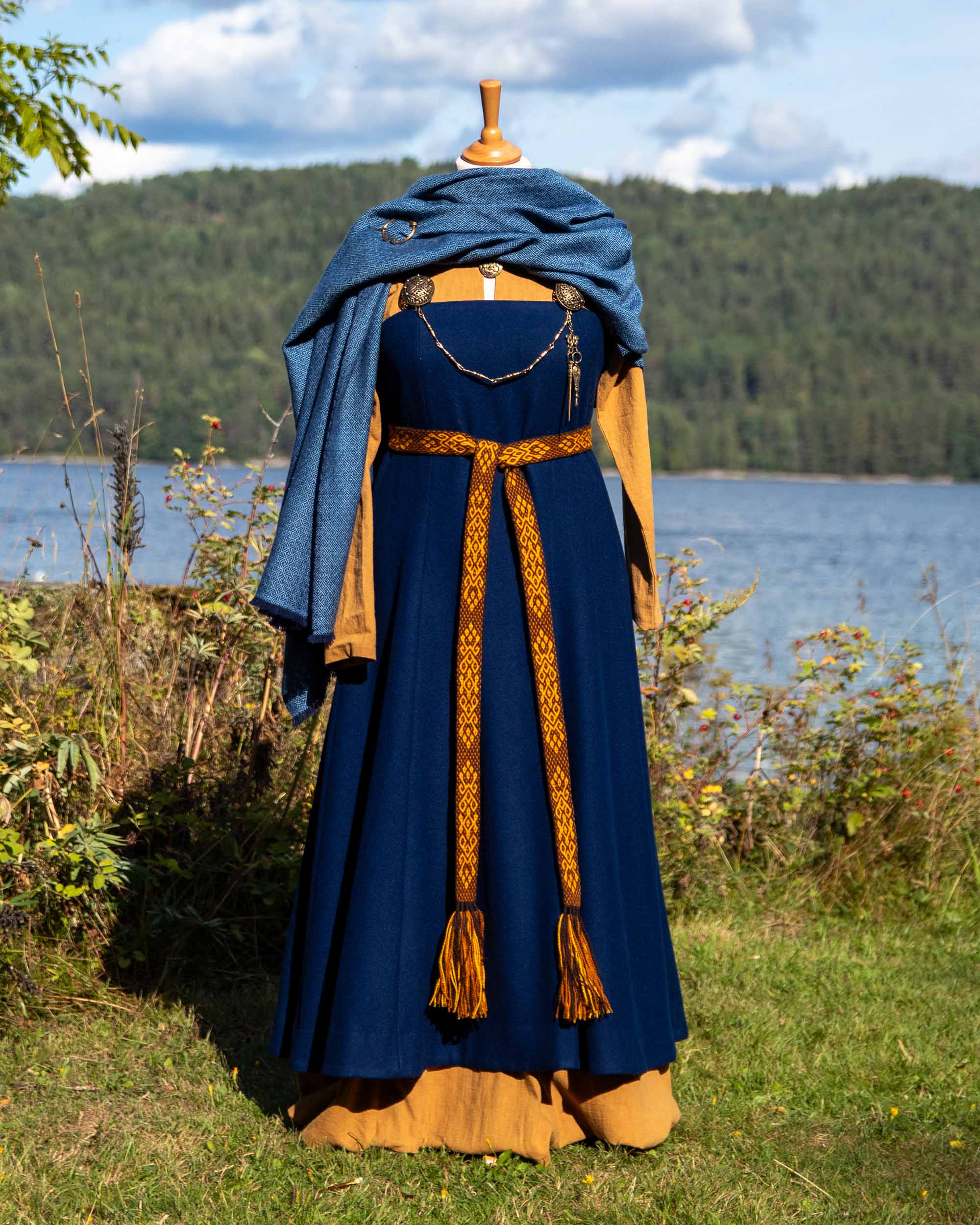 Komplett viking festdrakt