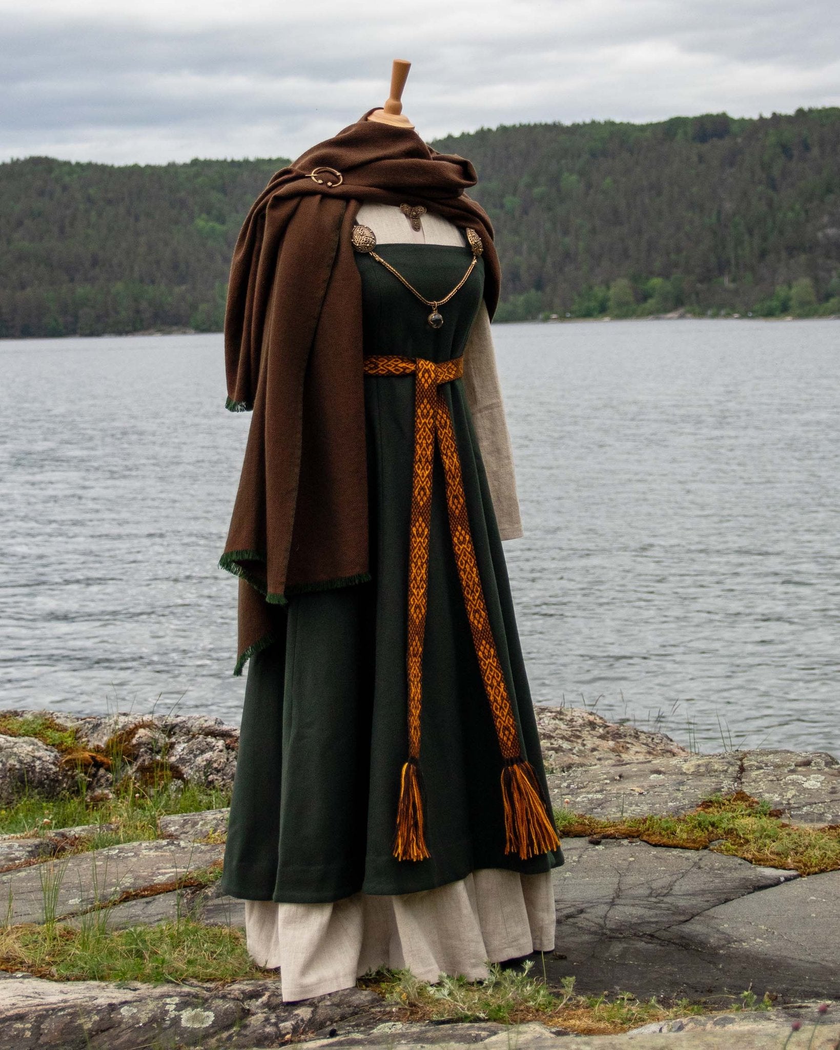 Komplett viking festdrakt